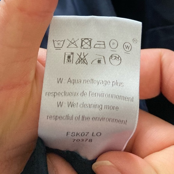 LOUIS VUITTON NAVY BLUE SKIRT UNIFORM - Picture 10 of 11